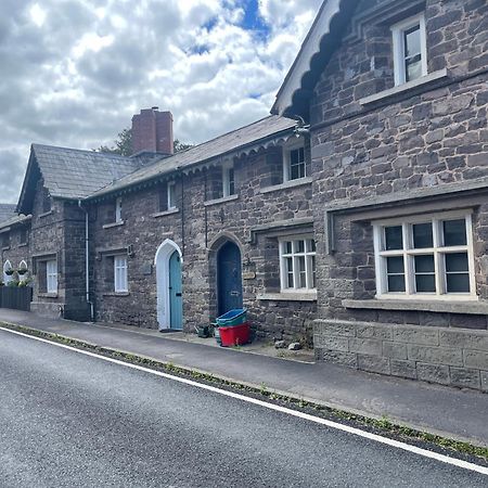 Yew Tree Cottage, 3 Bedroom, 4 Church Row Defynnog Devynock Dış mekan fotoğraf